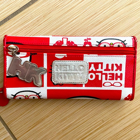 Hello Kitty Handbags - Hello Kitty full size wallet used